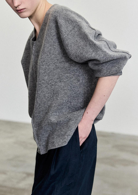 QUINN Merino V-Neck Sweater in Grey