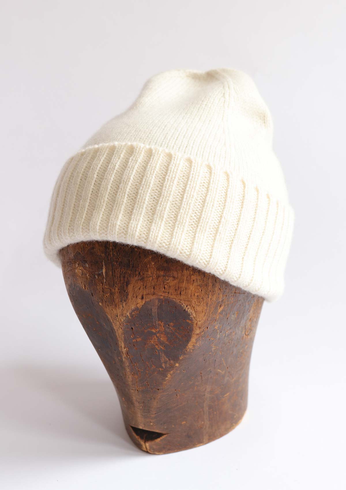 MARI Cashmere Beanie in Cream