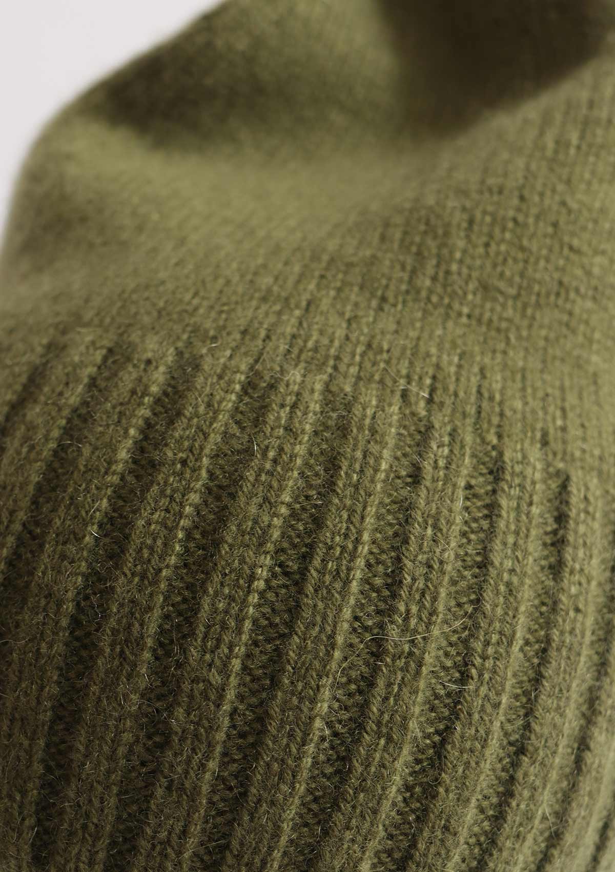 MARI Cashmere Beanie in Pistachio